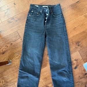 Levi’s Ribcage Straight Jeans size 24 black denim